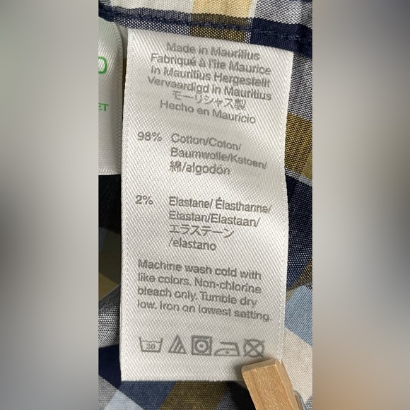 J. Crew Plaid Flex Washed Slim Button Down Size L Chest is 45 in Length 31.5 in - Picture 7 of 8